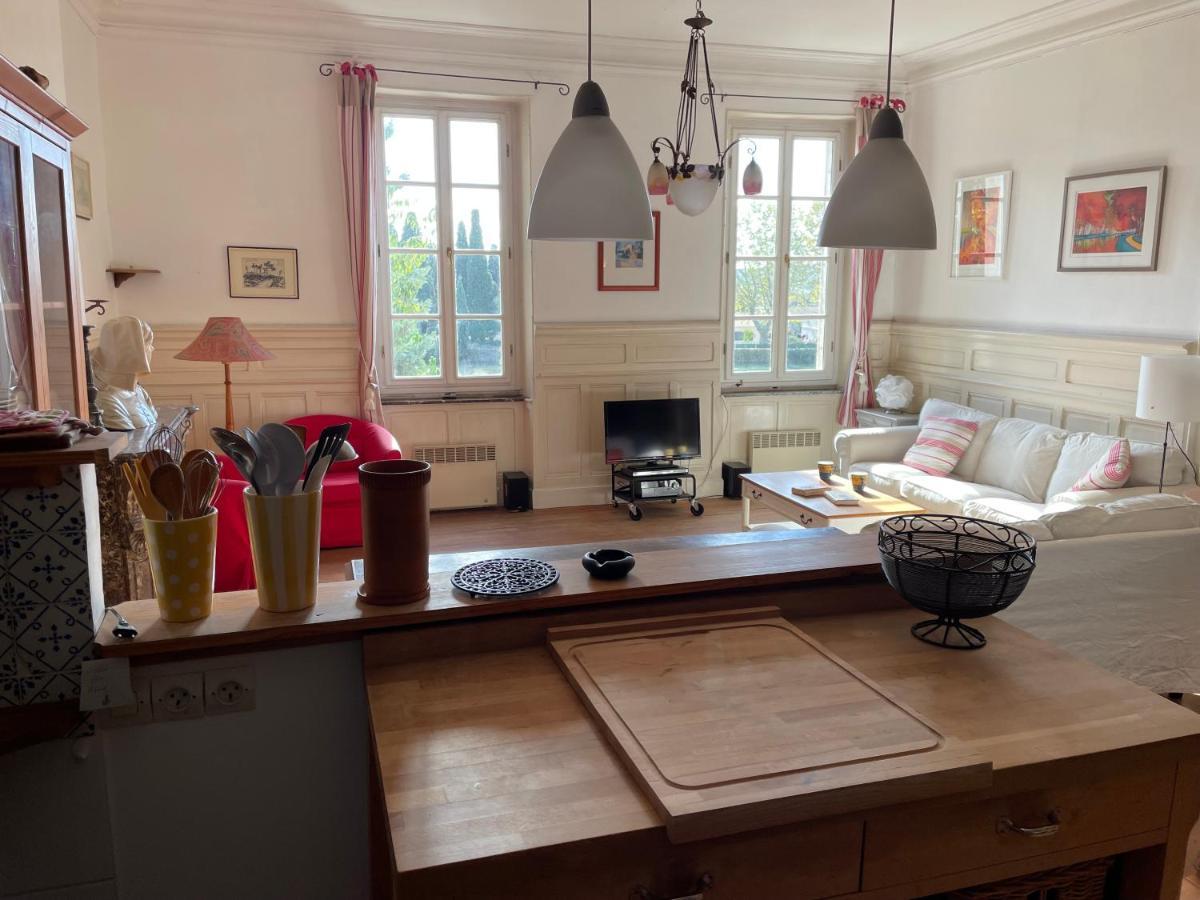 Grosse Ferienwohnung Am Canal Du Midi Mit Dachterrrasse Homps  Exterior foto